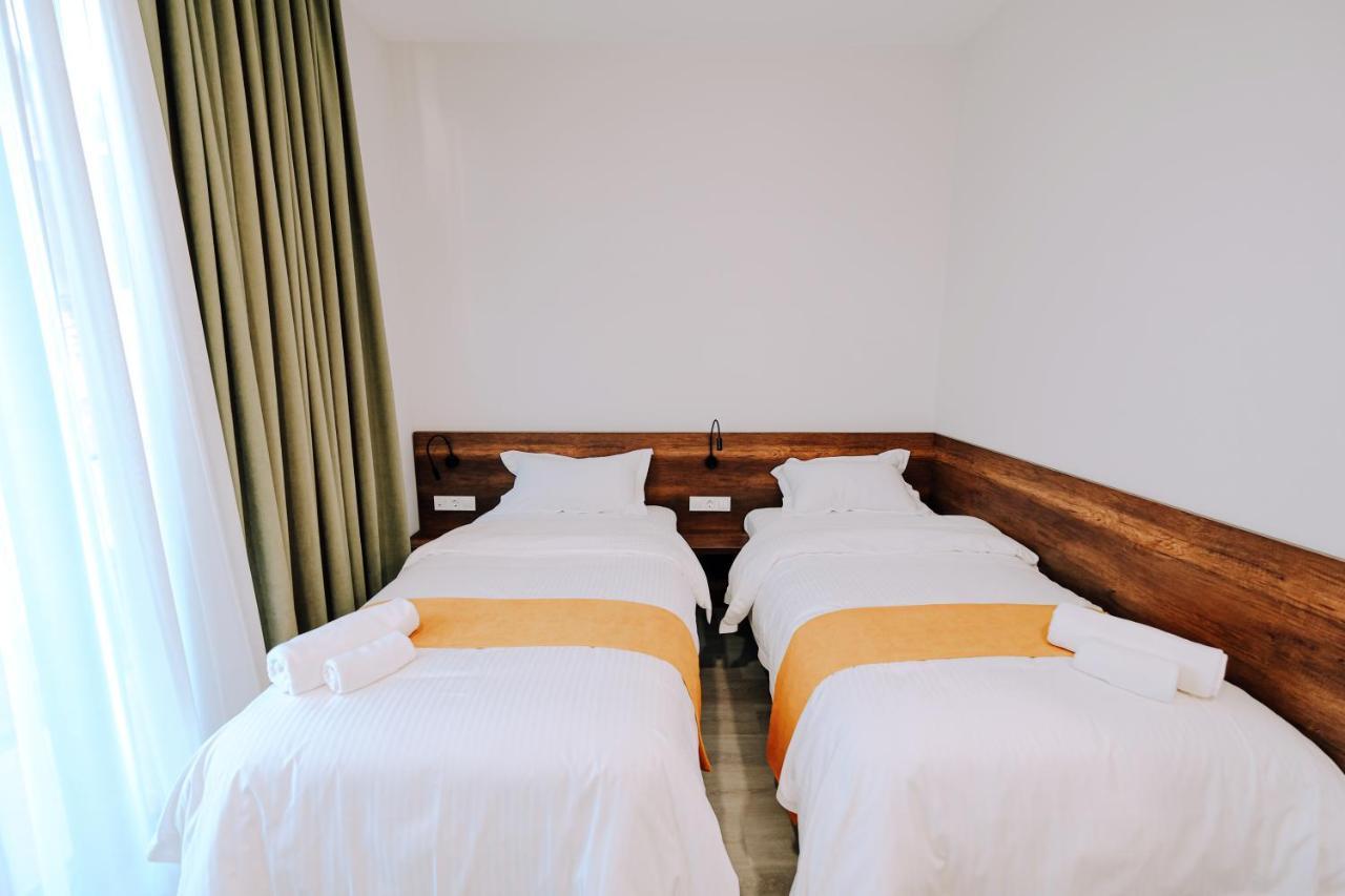 Hotel Doesi Tiflis Exterior foto