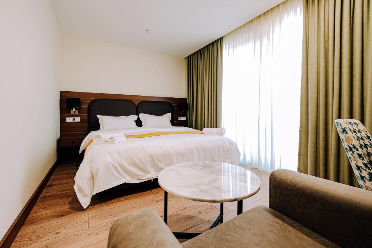 Hotel Doesi Tiflis Exterior foto