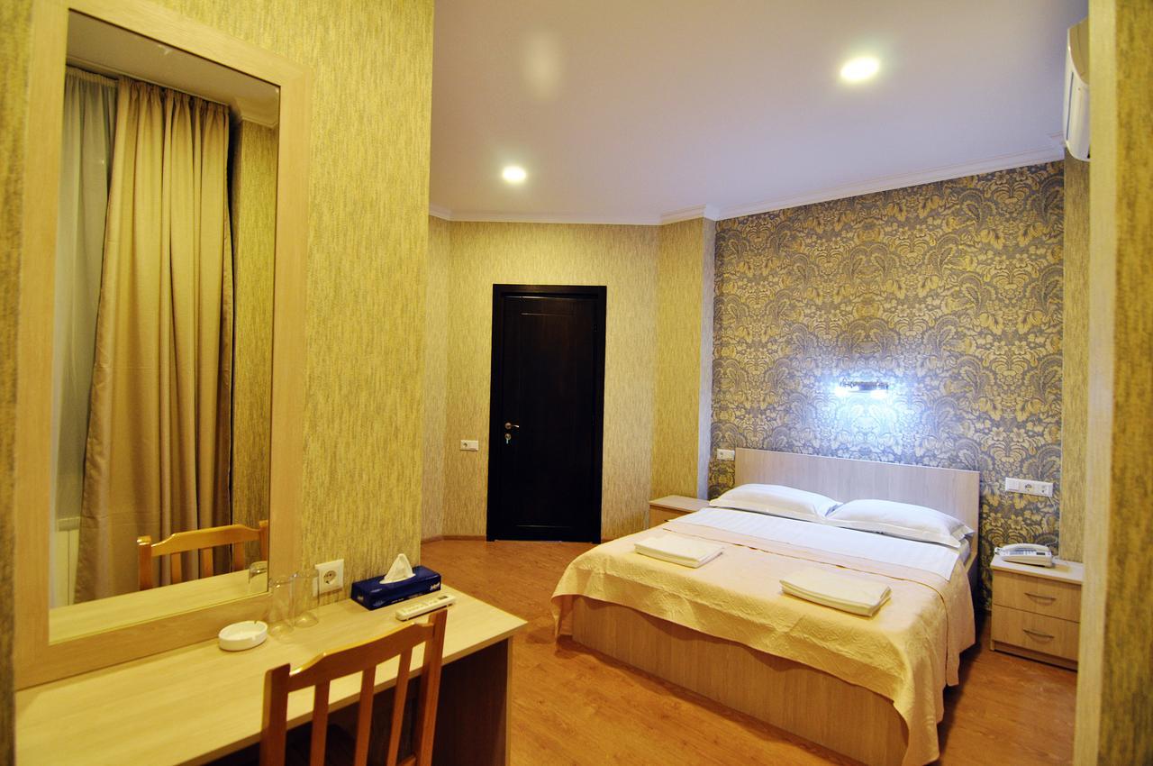 Hotel Doesi Tiflis Exterior foto