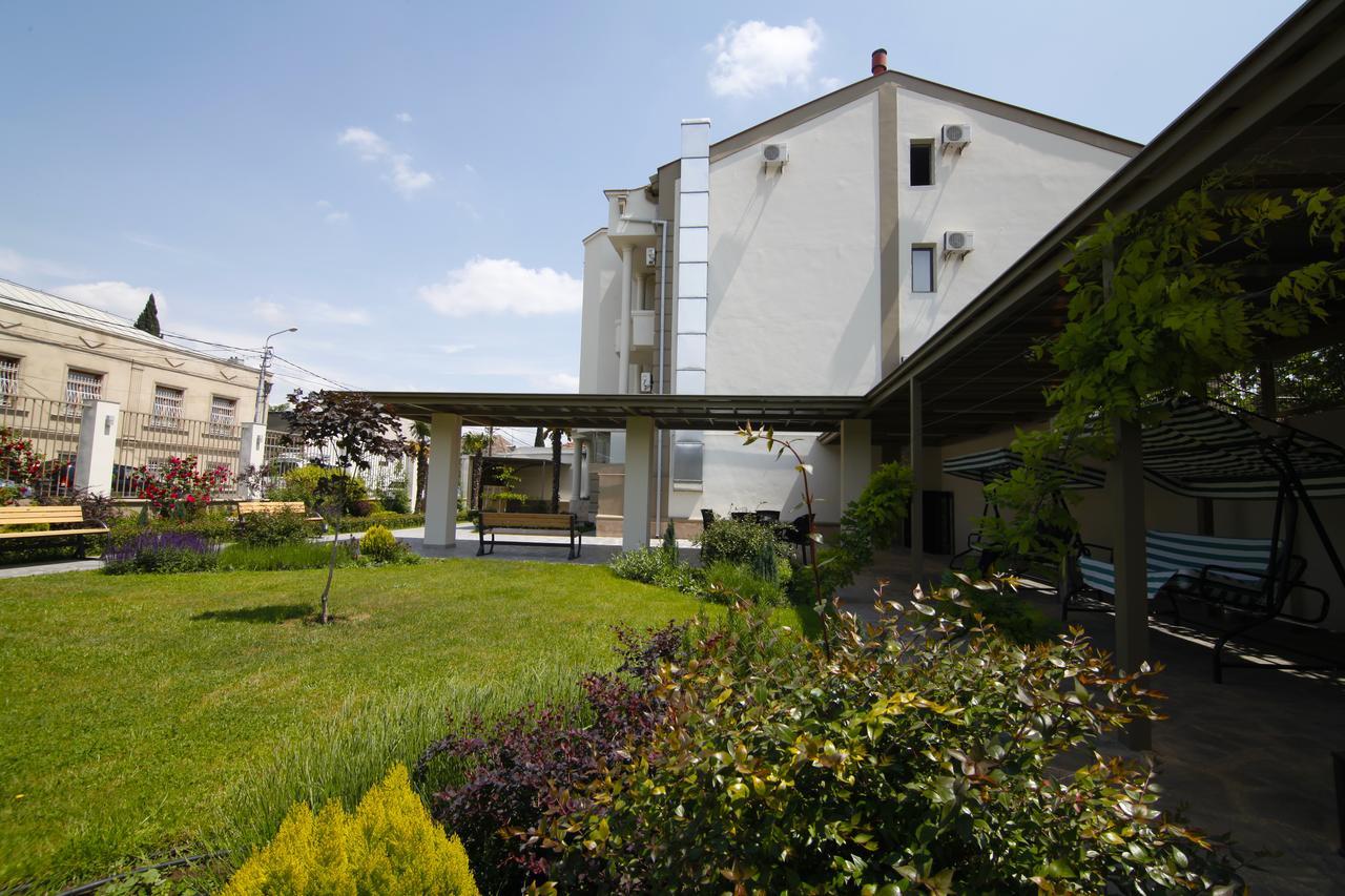 Hotel Doesi Tiflis Exterior foto
