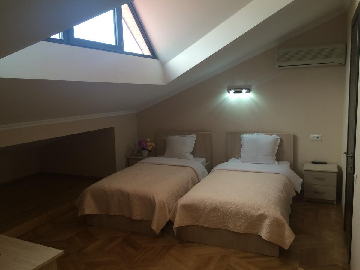 Hotel Doesi Tiflis Exterior foto